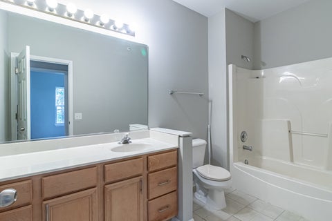 Tiny photo for 3243 Stratford Court #3B, Lake Bluff, IL 60044 (MLS # 12689651)