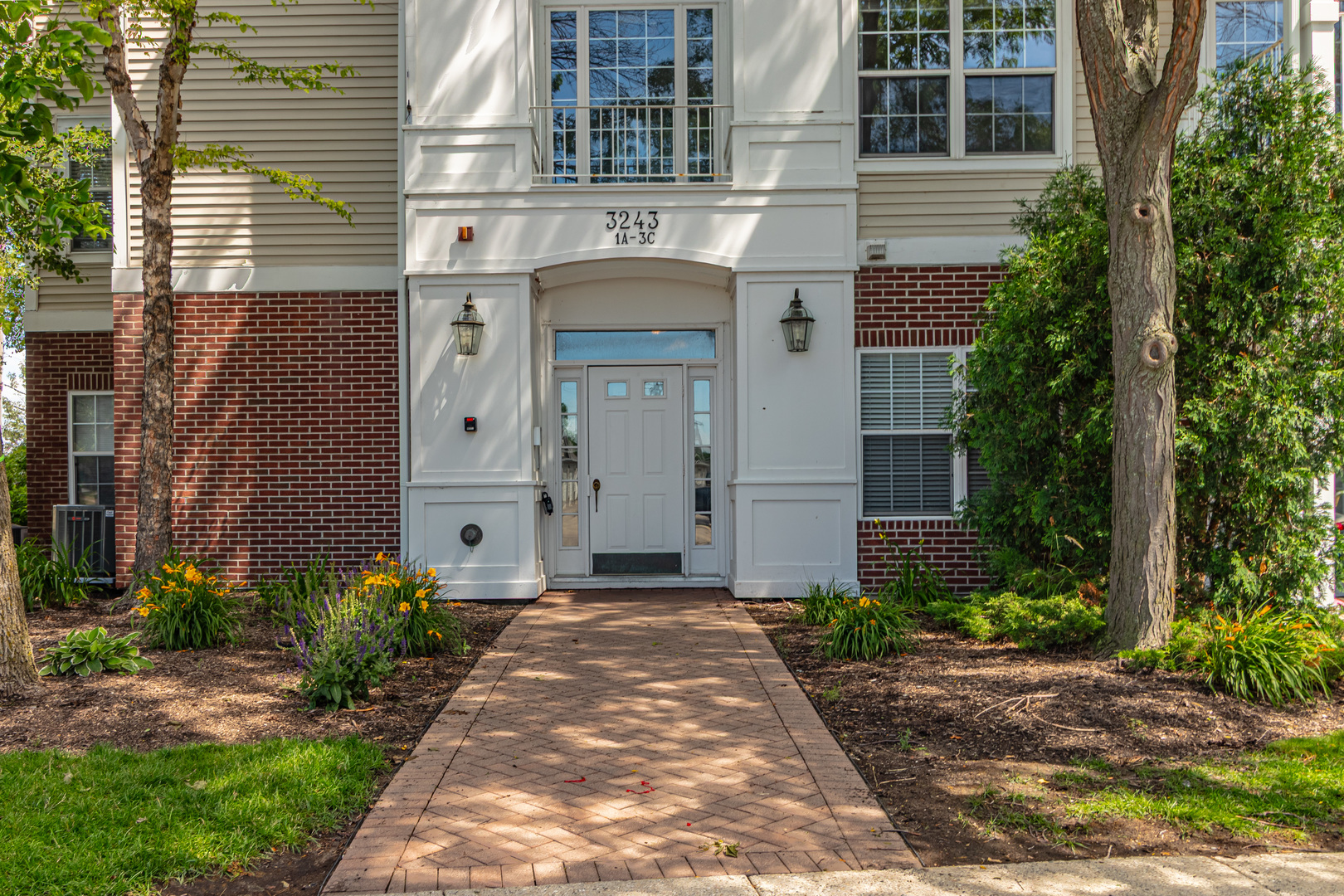 3243 Stratford Court 3B
