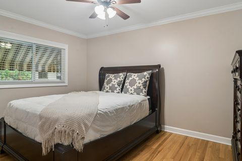 Tiny photo for 934 N Wheeling Road, Mount Prospect, IL 60056 (MLS # 12625444)