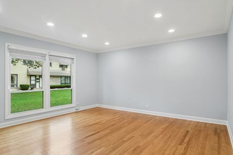 Tiny photo for 934 N Wheeling Road, Mount Prospect, IL 60056 (MLS # 12625444)