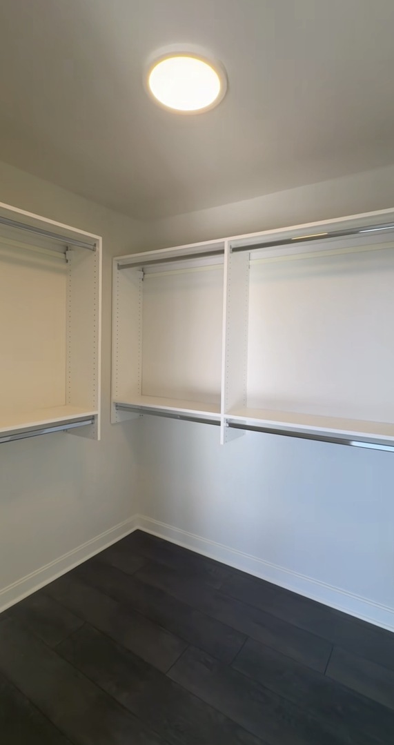 164 N Peoria Street 1106