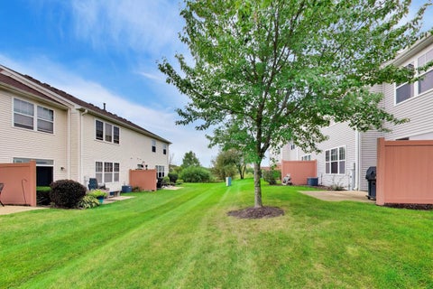 Tiny photo for 2900 Glacier Way #B, Wauconda, IL 60084 (MLS # 12755306)