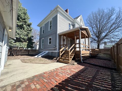 Tiny photo for 712 N Roosevelt Street, Bloomington, IL 61701 (MLS # 12588048)