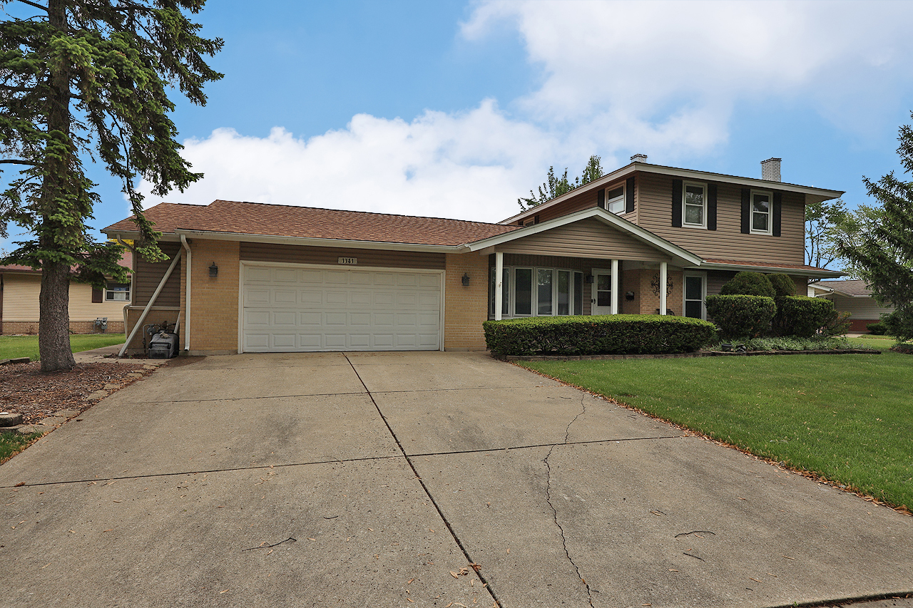 1141 Hartford Lane