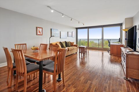 Tiny photo for 3470 N Lake Shore Drive #14B, Chicago, IL 60657 (MLS # 12632315)