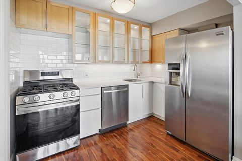 Tiny photo for 3470 N Lake Shore Drive #14B, Chicago, IL 60657 (MLS # 12632315)