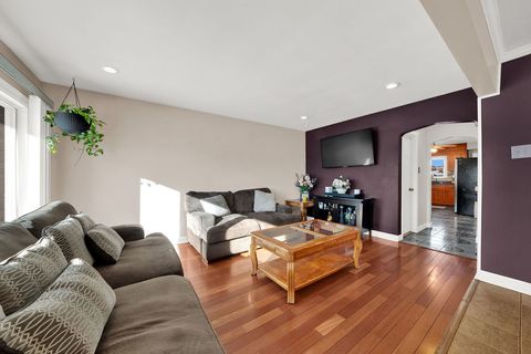 Tiny photo for 6628 W 63rd Place, Chicago, IL 60638 (MLS # 12549827)
