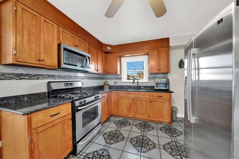 Tiny photo for 6628 W 63rd Place, Chicago, IL 60638 (MLS # 12549827)