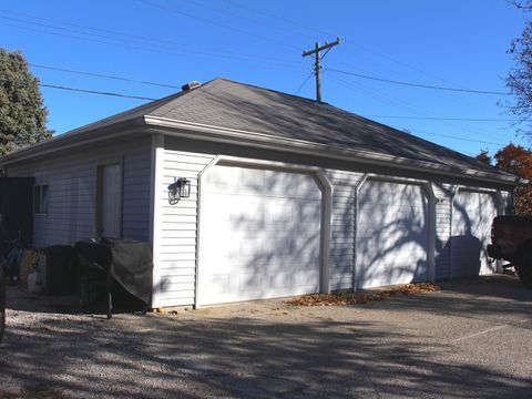 Tiny photo for 411 W Main Street, Clinton, IL 61727 (MLS # 12506735)