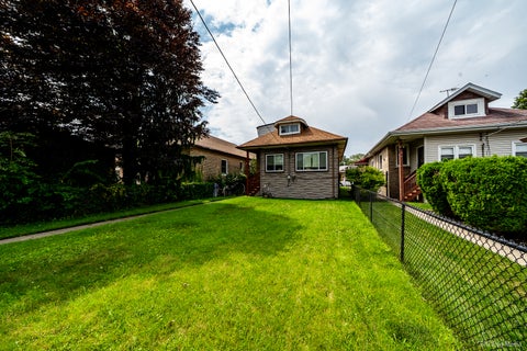 Tiny photo for 8449 S Dante Avenue, Chicago, IL 60619 (MLS # 12622885)