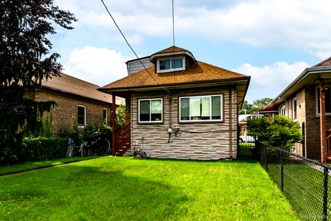 Tiny photo for 8449 S Dante Avenue, Chicago, IL 60619 (MLS # 12622885)