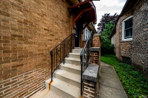 Tiny photo for 8449 S Dante Avenue, Chicago, IL 60619 (MLS # 12622885)