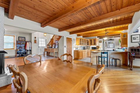 Tiny photo for 27052 W Lakeview Drive S, Lake Barrington, IL 60084 (MLS # 12603374)