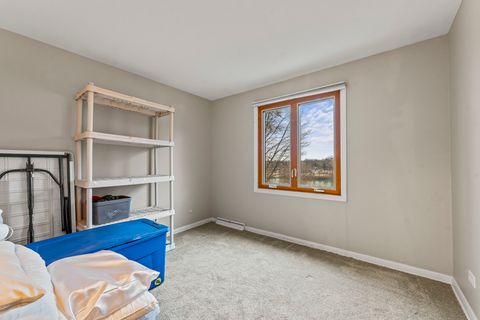 Tiny photo for 27052 W Lakeview Drive S, Lake Barrington, IL 60084 (MLS # 12603374)