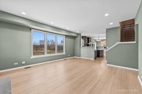 Tiny photo for 2045 Morningview Drive, Hoffman Estates, IL 60192 (MLS # 12601367)