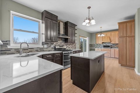 Tiny photo for 2045 Morningview Drive, Hoffman Estates, IL 60192 (MLS # 12601367)