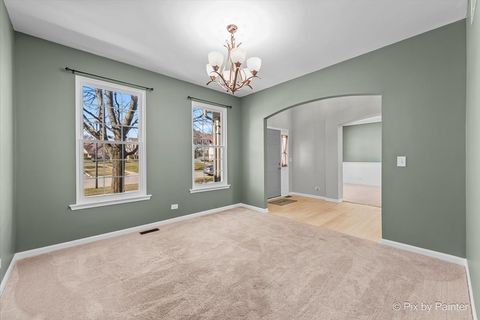 Tiny photo for 2045 Morningview Drive, Hoffman Estates, IL 60192 (MLS # 12601367)