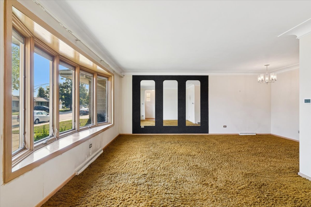 4456 N Forestview Avenue