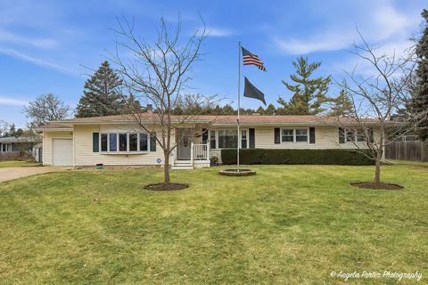 Photo of 4807 Paulsen Street, McHenry, IL 60051 (MLS # 12544907)