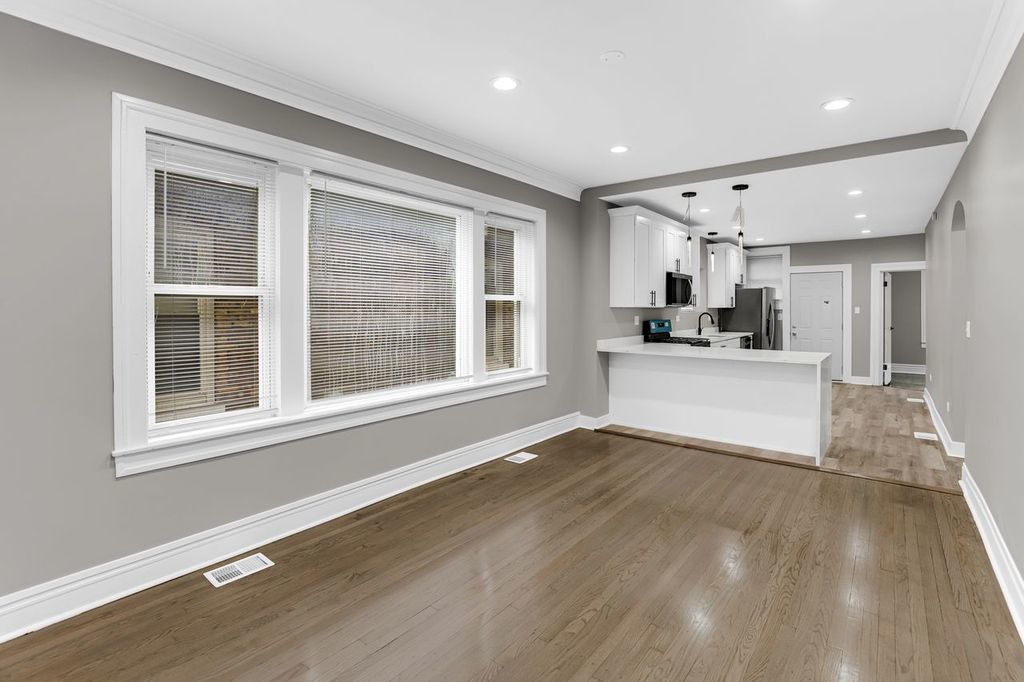 8210 S Justine Street