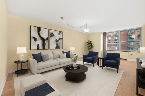 Tiny photo for 720 W Gordon Terrace #3B, Chicago, IL 60613 (MLS # 12511799)