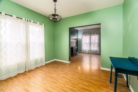 Tiny photo for 705 N Bridge Street N, Carbondale, IL 62901 (MLS # 100000034)