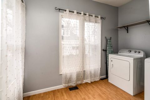 Tiny photo for 705 N Bridge Street N, Carbondale, IL 62901 (MLS # 100000034)