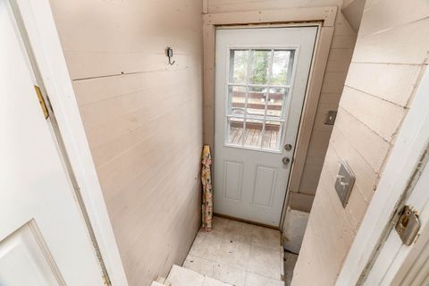 Tiny photo for 705 N Bridge Street N, Carbondale, IL 62901 (MLS # 100000034)