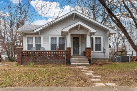 Photo of 705 N Bridge Street N, Carbondale, IL 62901 (MLS # 100000034)