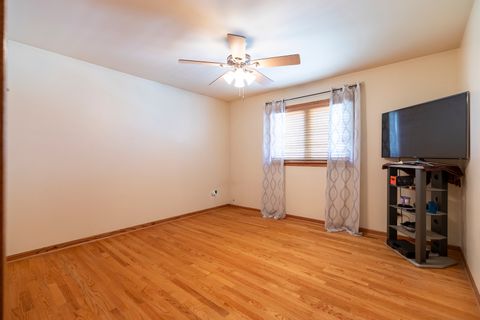 Tiny photo for 18319 Holland Road, Lansing, IL 60438 (MLS # 12612782)