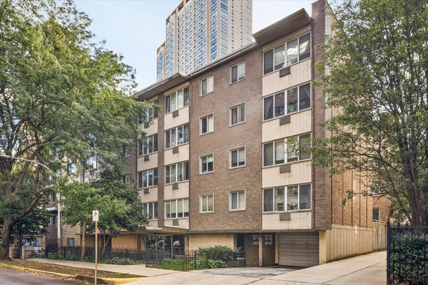 539 W STRATFORD PL APT 408, CHICAGO, IL 60657 - Image 690e2fccb6cdba6f43d4d8fef1fb5712/1302975397