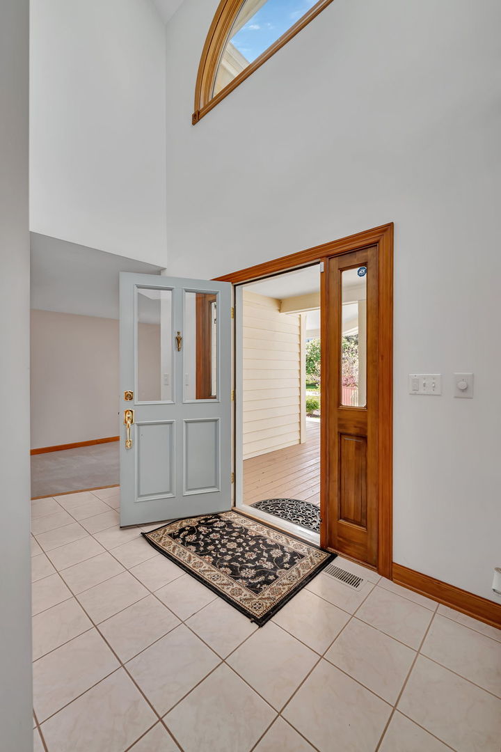 639 White Oak Way