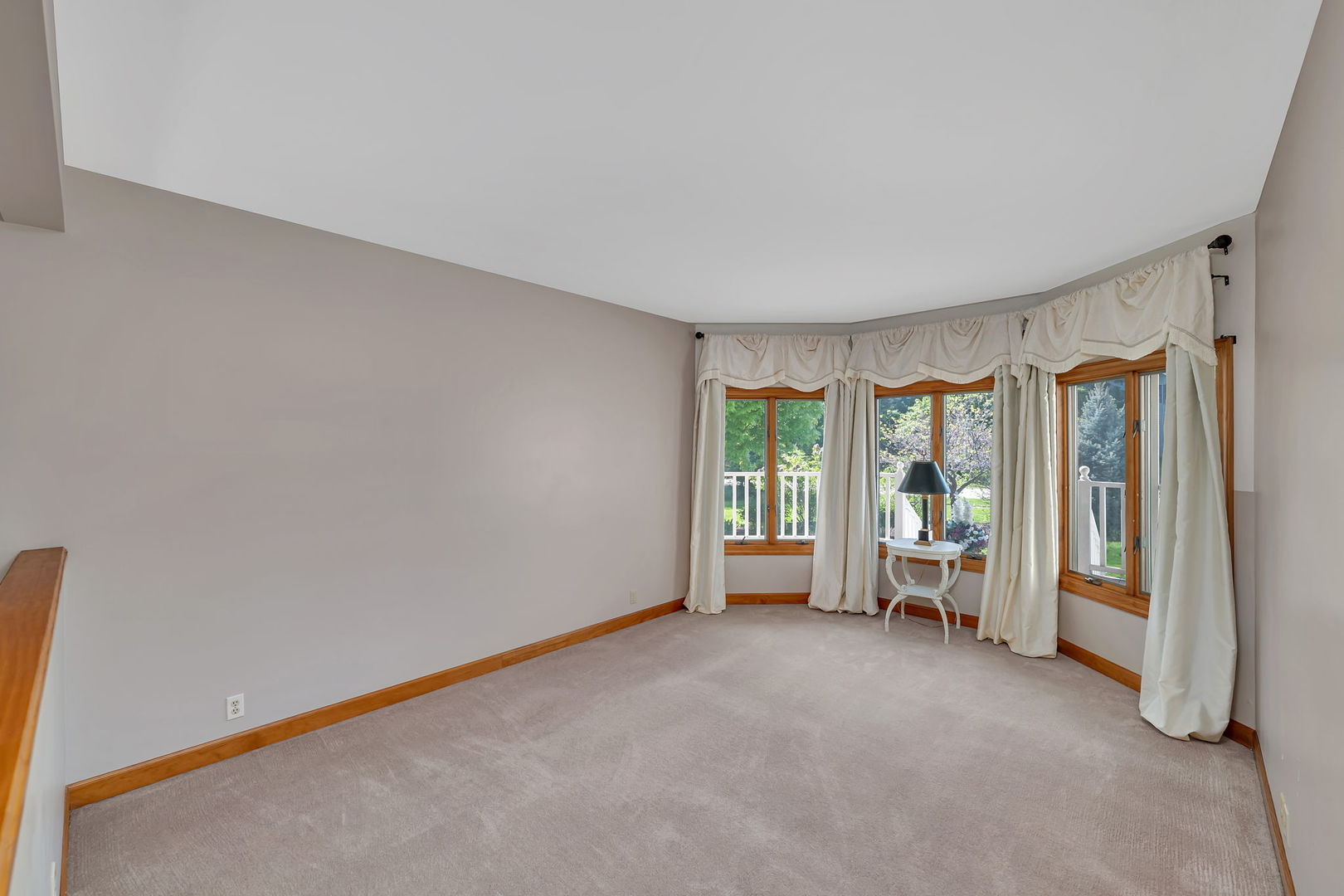 639 White Oak Way