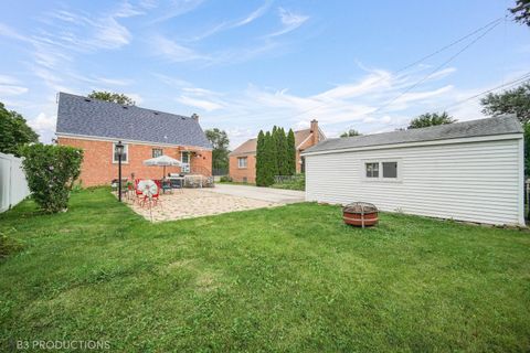 A home in North Riverside