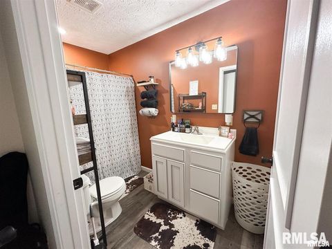 Tiny photo for 900 W 4TH Street, Johnston City, IL 62951 (MLS # EB460728)