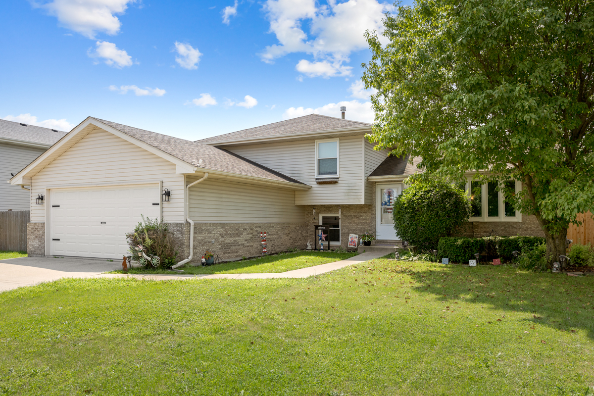 6912 Cottie Drive