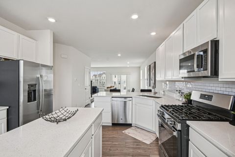 Tiny photo for 1077 Moraine Drive, South Elgin, IL 60177 (MLS # 12618587)