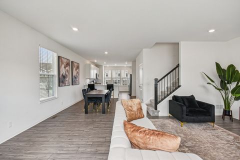 Tiny photo for 1077 Moraine Drive, South Elgin, IL 60177 (MLS # 12618587)