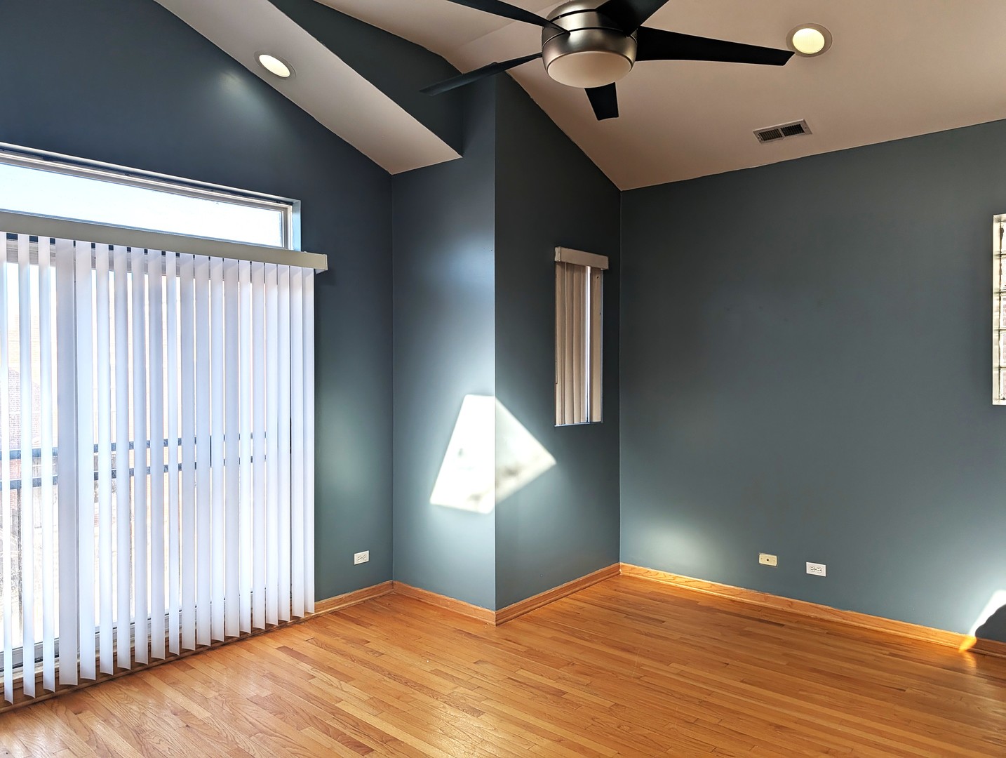 515 S Campbell Avenue 3