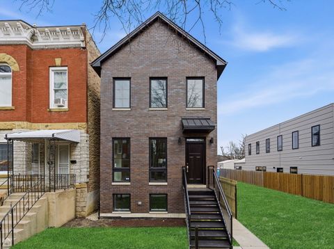 Photo of 2832 W Wilcox Street, Chicago, IL 60612 (MLS # 12625721)
