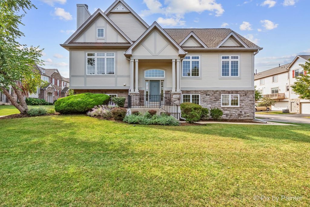 Photo for 181 Sype Drive, Carol Stream, IL 60188 (MLS # 12476319)