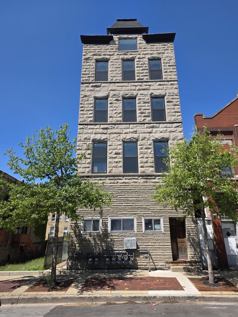 3216 S Morgan Street 3F