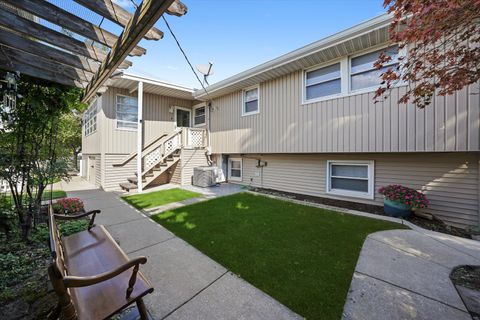 Tiny photo for 15100 Crescent Green Drive, Oak Forest, IL 60452 (MLS # 12489425)