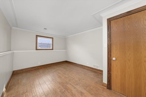 Tiny photo for 15100 Crescent Green Drive, Oak Forest, IL 60452 (MLS # 12489425)