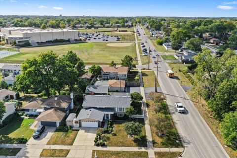 Tiny photo for 15100 Crescent Green Drive, Oak Forest, IL 60452 (MLS # 12489425)