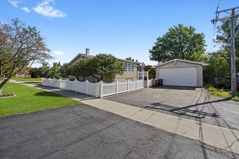 Tiny photo for 15100 Crescent Green Drive, Oak Forest, IL 60452 (MLS # 12489425)