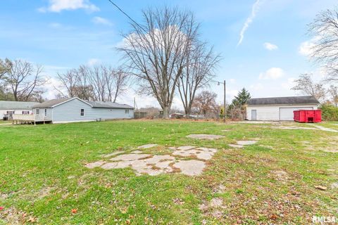 Tiny photo for 220 E WILCOX Street, Springfield, IL 62707 (MLS # QC4268641)