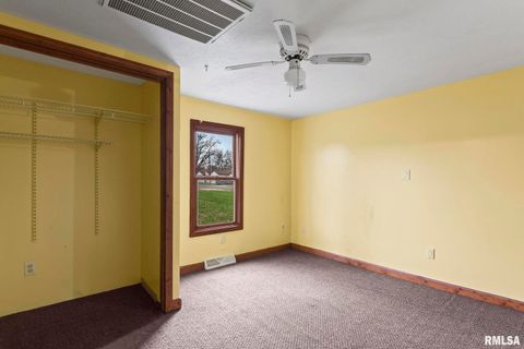 Tiny photo for 220 E WILCOX Street, Springfield, IL 62707 (MLS # QC4268641)