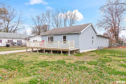 Tiny photo for 220 E WILCOX Street, Springfield, IL 62707 (MLS # QC4268641)