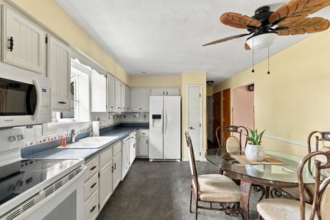 Tiny photo for 4520 Canterbury Lane, Davenport, IA 52806 (MLS # 12768220)